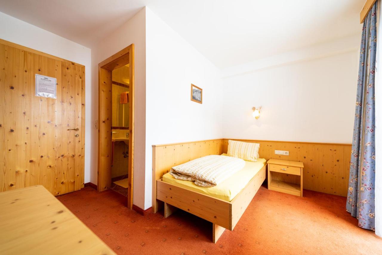 Haus Rosmarie Apartamento Sankt Anton am Arlberg Exterior foto