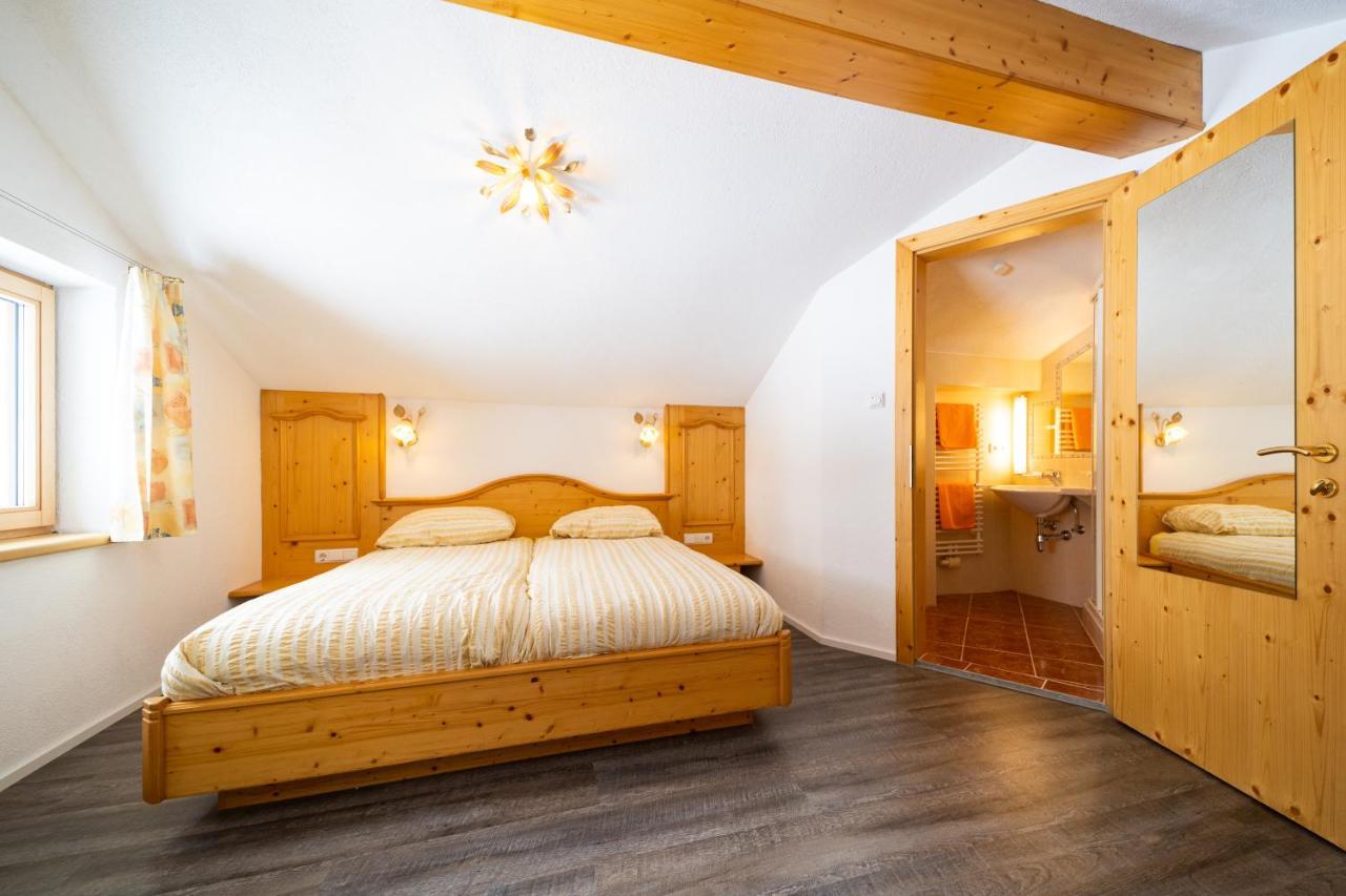 Haus Rosmarie Apartamento Sankt Anton am Arlberg Exterior foto