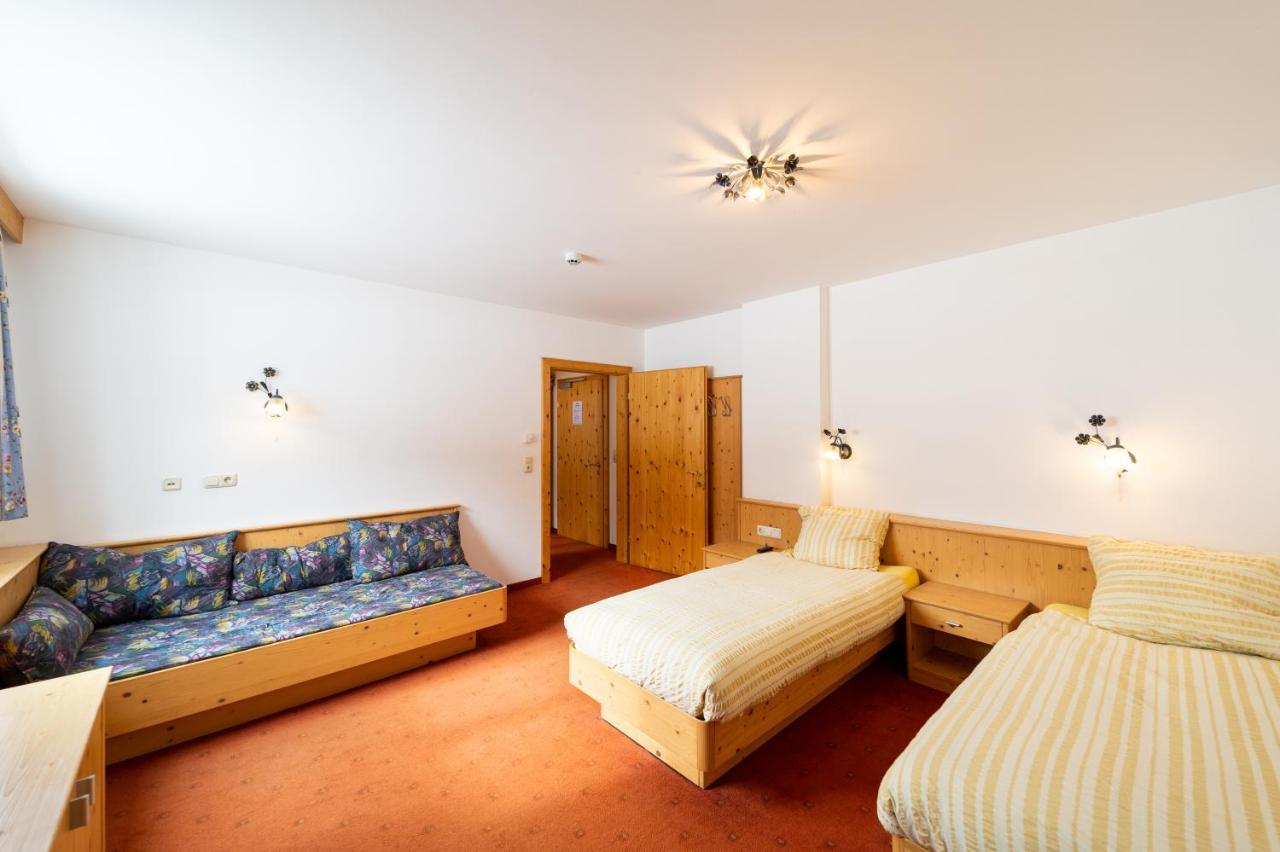 Haus Rosmarie Apartamento Sankt Anton am Arlberg Exterior foto